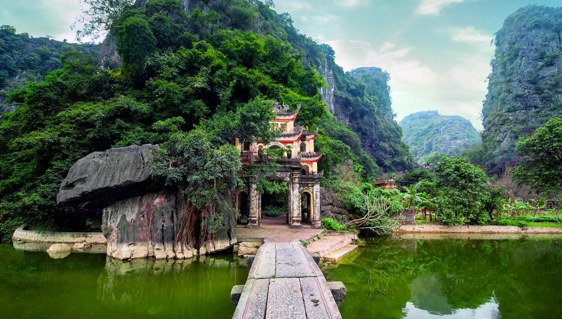 Hoa Lu - Tam Coc - Bich Dong